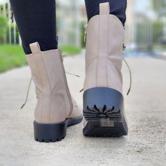 Women's Gray Lace Up Ankle Mid-Calf Combat Boots - Picture 3 of 3